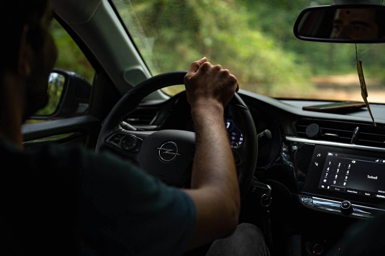 Jakie programy dofinansowania prawa jazdy funkcjonują w 2025 roku? - otopr.pl